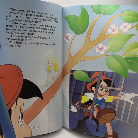 Vintage Lot 2 Kid Books Wonderful World Disney Classics The Aristocats Pinocchio - Picture 5 of 13